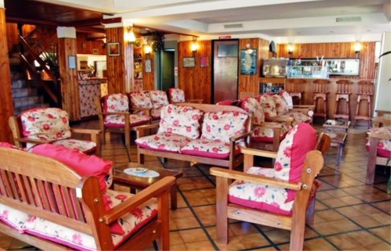 Ruca Cheli Village Ski Hotel