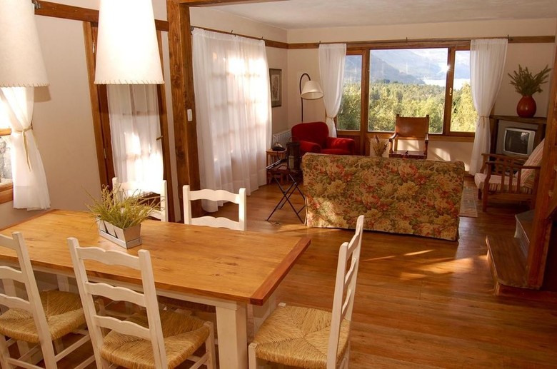Lodge Arelauquen Bungalows & Suites