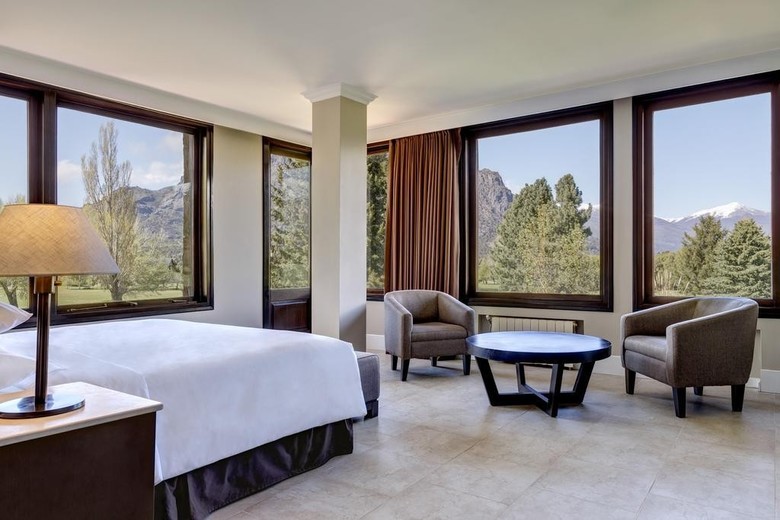 Aparthotel Arelauquen Lodge