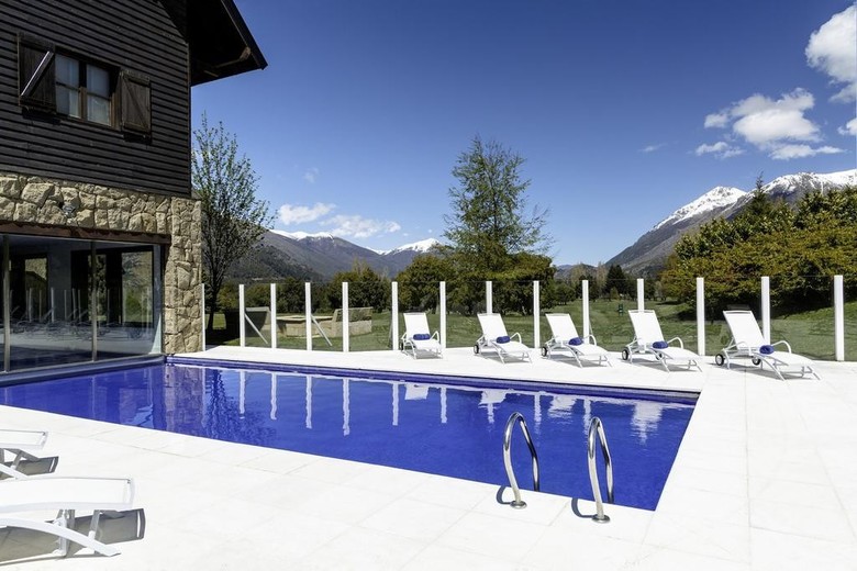 Aparthotel Arelauquen Lodge