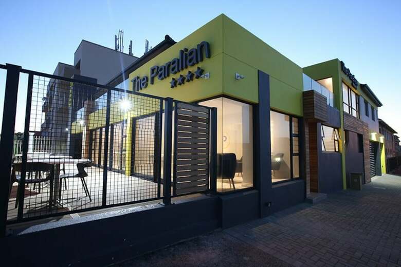 Hotel The Paralian