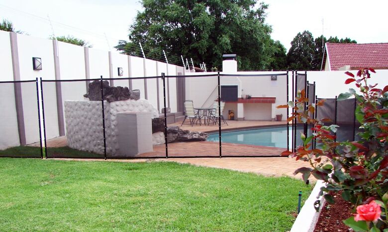 Hotel 17 On 13th Guest House