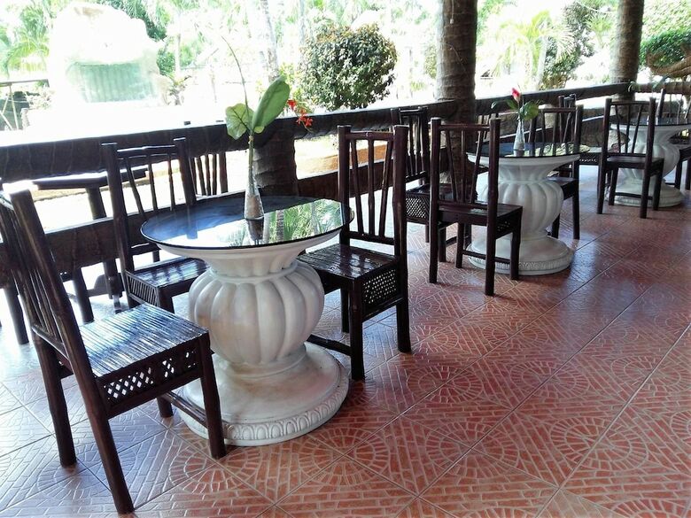 Hotel Coco Grove Nature Resort And Spa