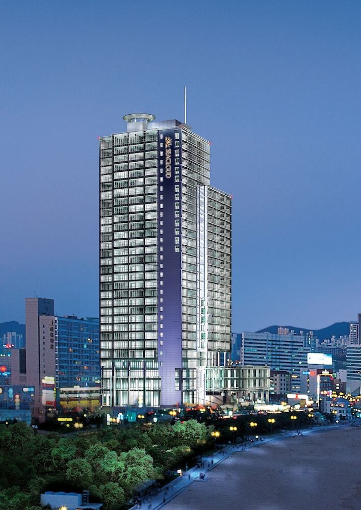 Kolon Seacloud Hotel
