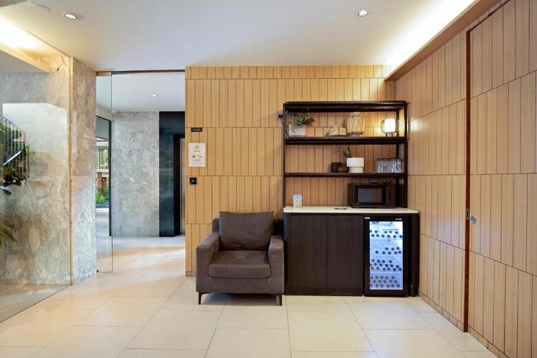 Hotel Naga Residence