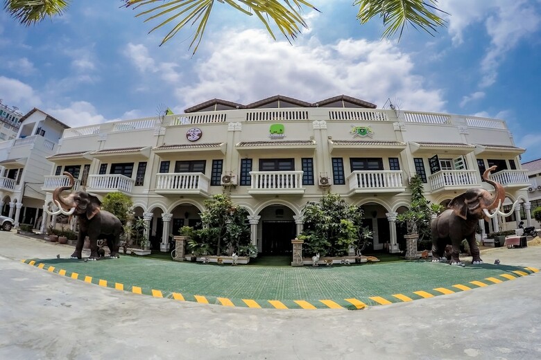 Hotel Domrai Boutique Resort