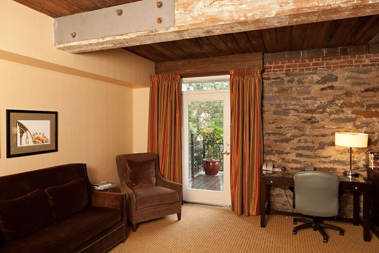 Craddock Terry Hotel And Event Center