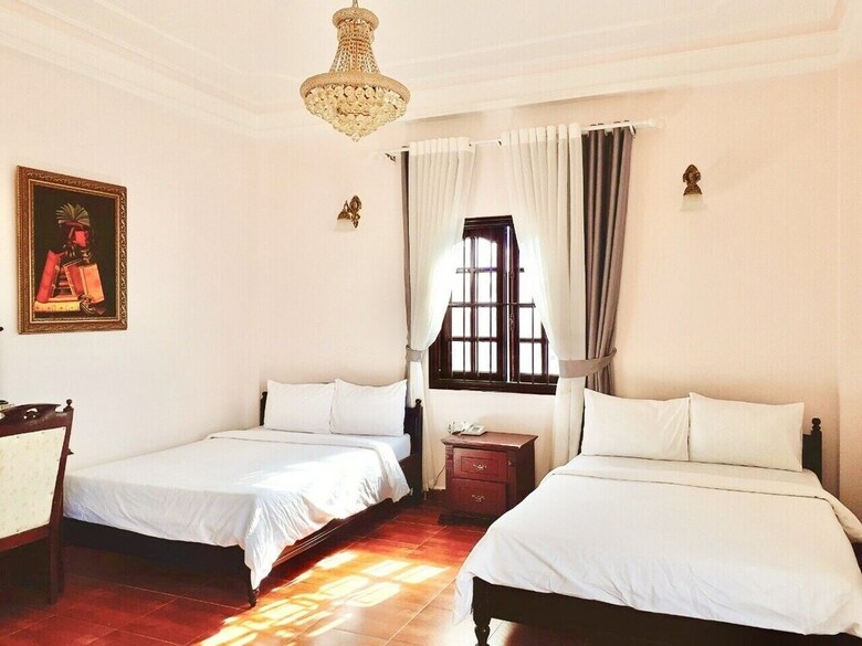 Le Petit Paris Hotel Dalat