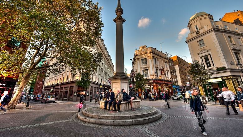 Victory House London Hotel