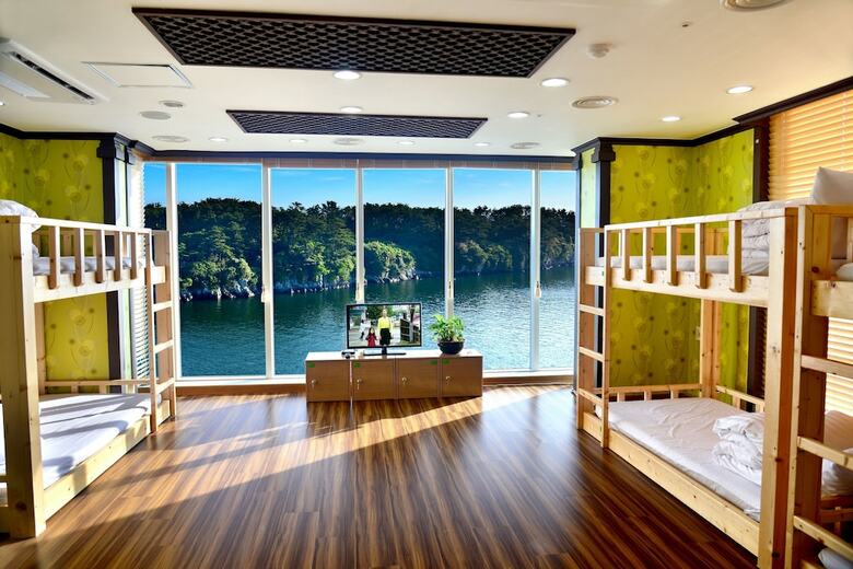 Hostal Seom Guesthouse - Hostel