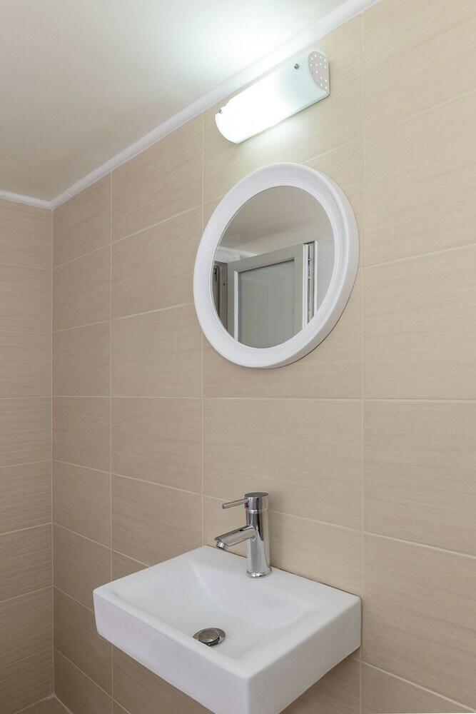 Chris Luxury Apartments