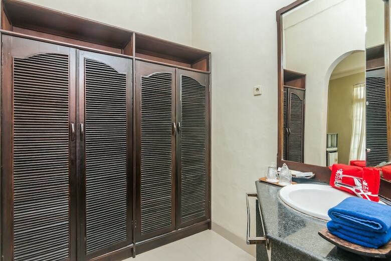 Hotel Zen Rooms Seminyak Taman Petitenget