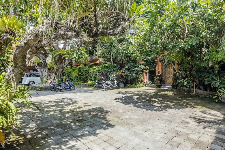 Hotel Zen Rooms Seminyak Taman Petitenget