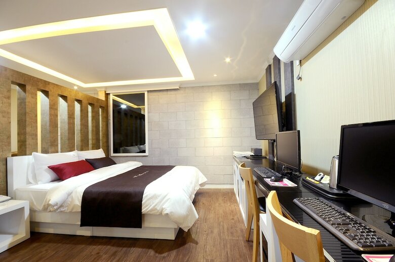 Hotel Wep Gimhae