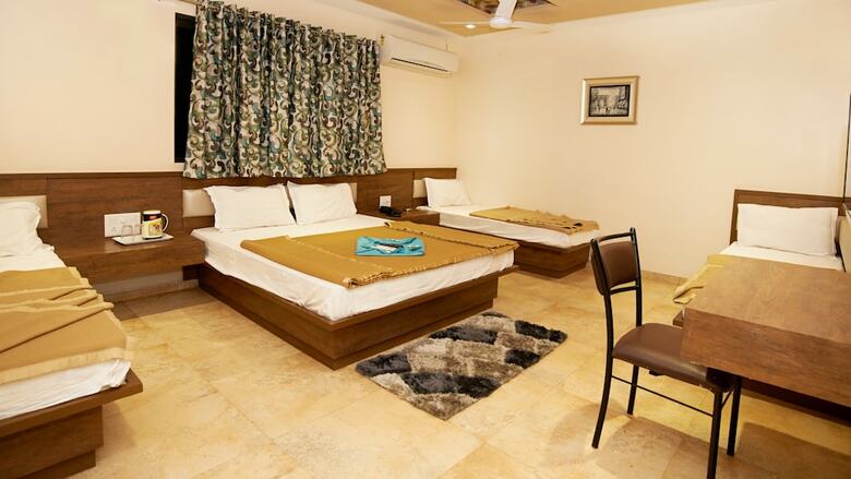 Hotel Sai Suraj Park