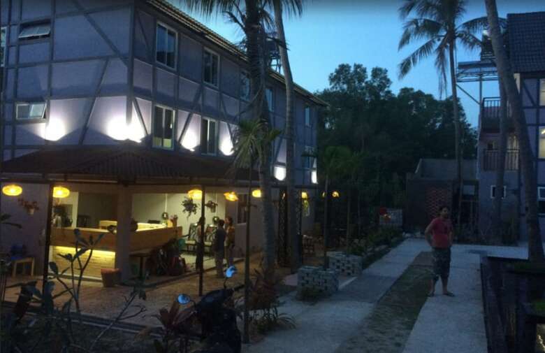 Coco Valley Hotel & Restaurant