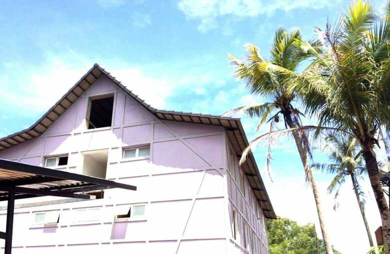 Coco Valley Hotel & Restaurant