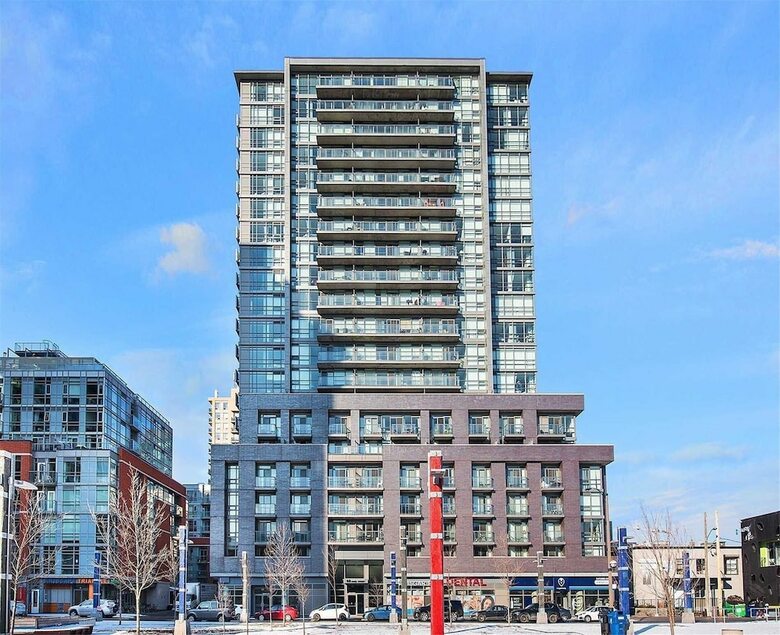 Platinum Suites - Fabulous Cn Tower View. 2bed 2bath + Free Parking