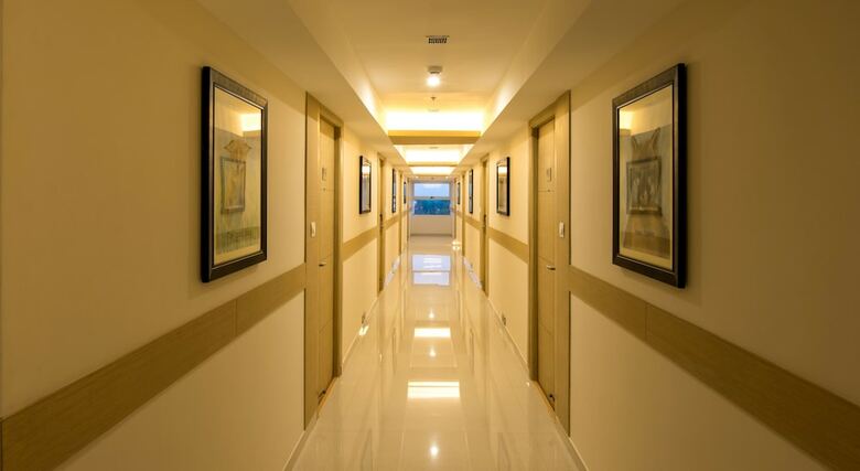 Red Fox Hotel -tiruchirappalli