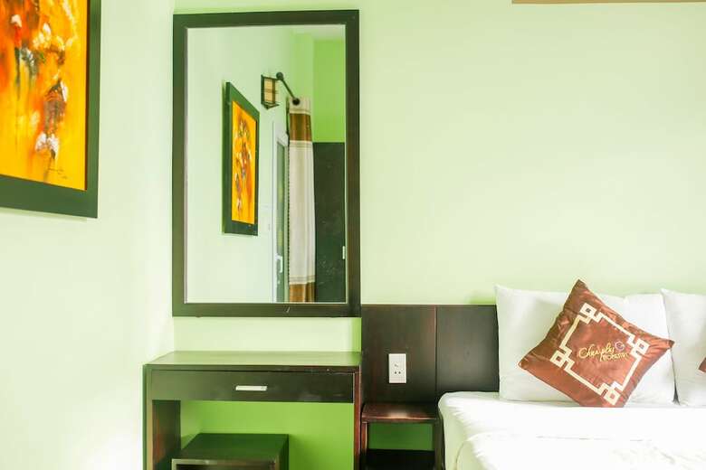 Hotel Chau Plus Homestay