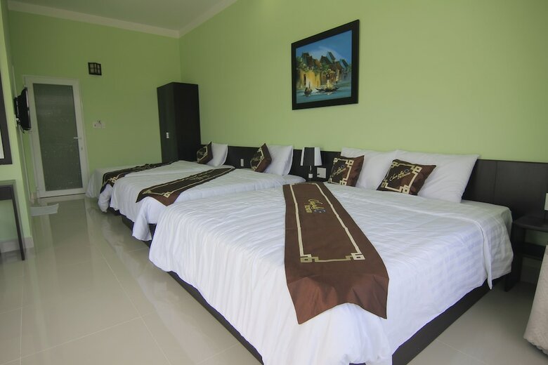 Hotel Chau Plus Homestay