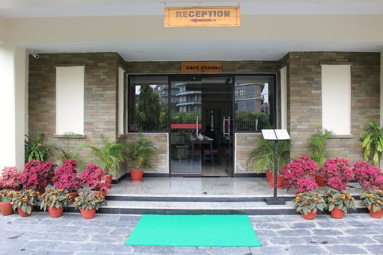 Hotel Tuki Resort