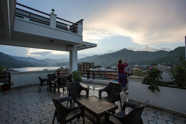 Hotel White Pearl