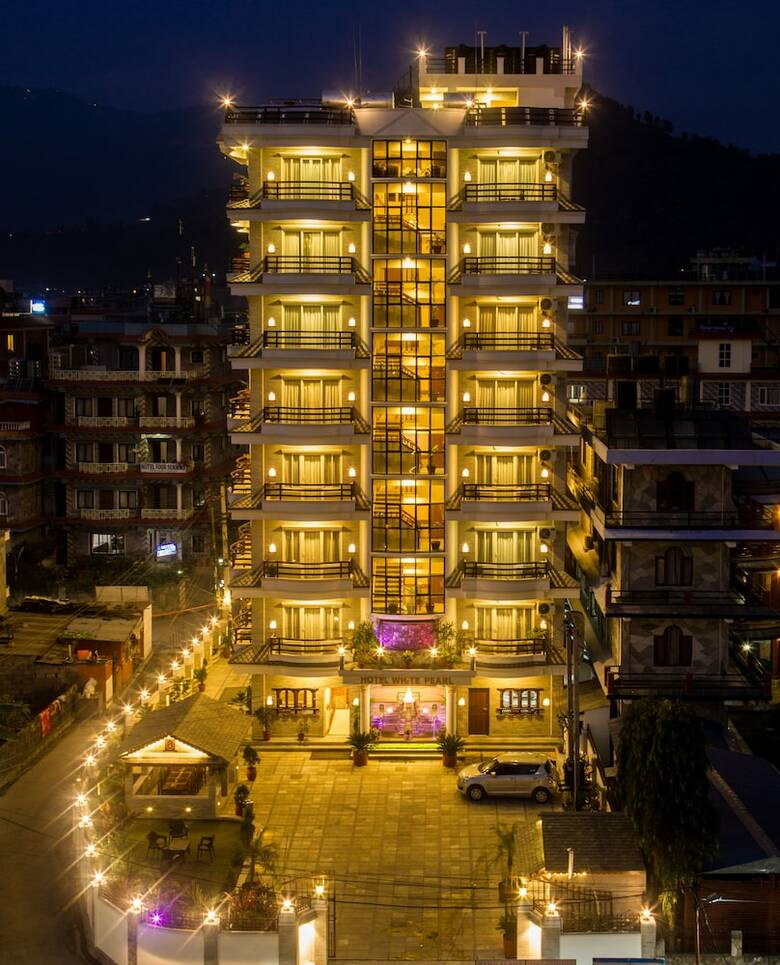 Hotel White Pearl