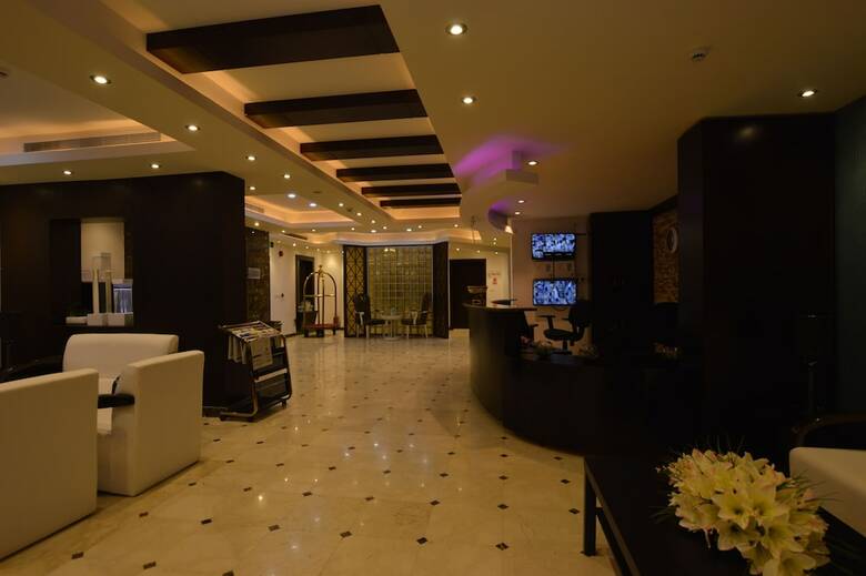 Hotel La Fontaine Al Safwa Suites