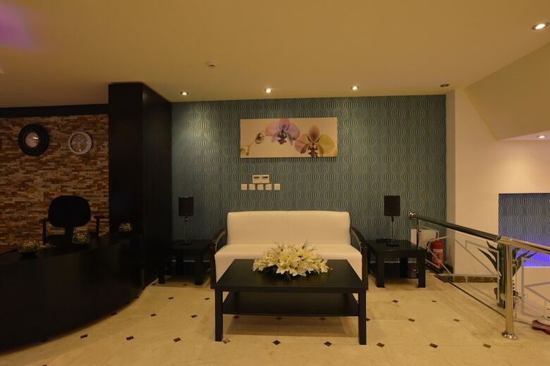 Hotel La Fontaine Al Safwa Suites