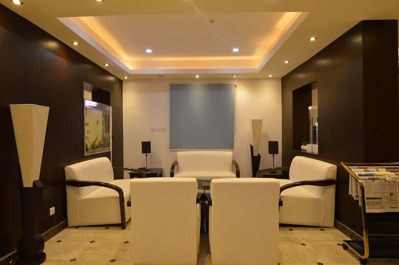 Hotel La Fontaine Al Safwa Suites