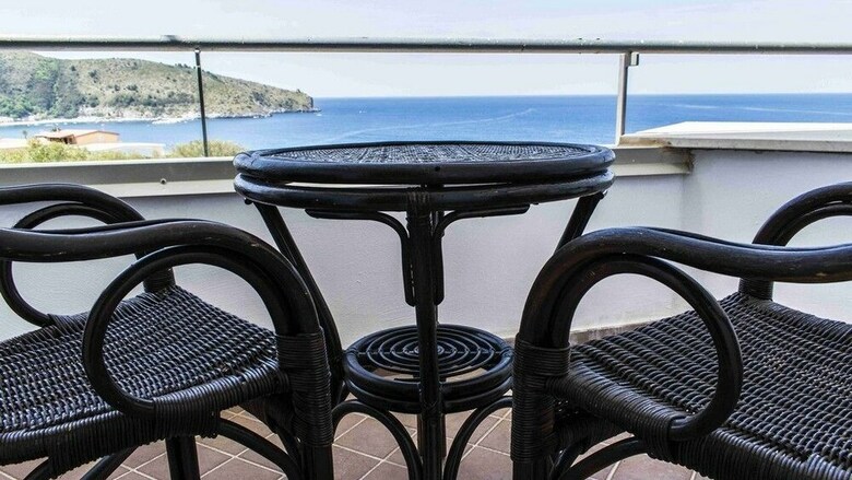 Baia Hotel