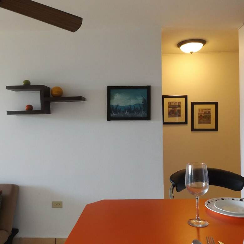 Front Beach Luxury Apartment