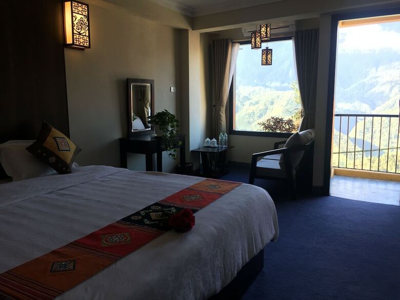 Sapa Hills Hotel