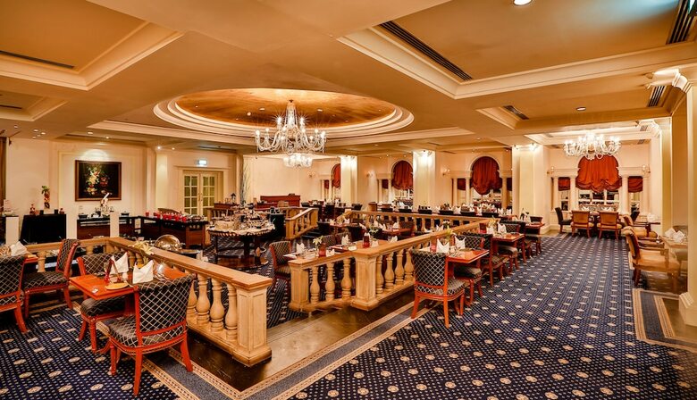 Hotel Crowne Plaza Chennai Adyar Park