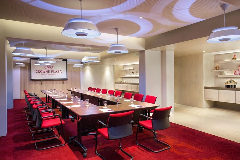 Hotel Crowne Plaza Chennai Adyar Park