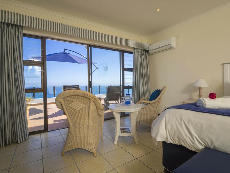 Hotel Shining Waters