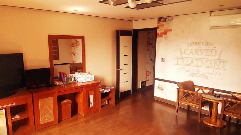 Hotel Castle Motel Busan