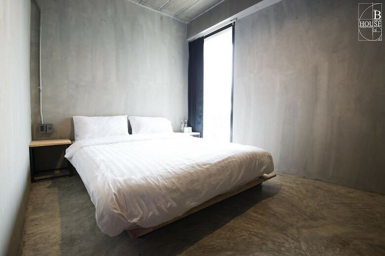 Hotel B Arch House