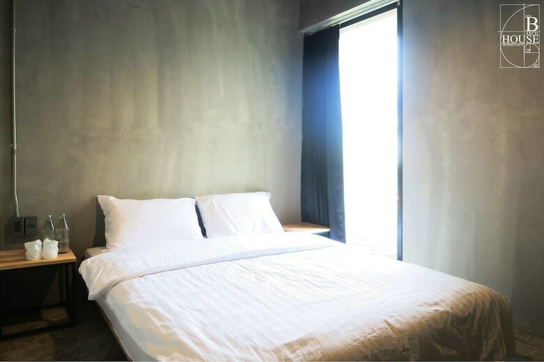 Hotel B Arch House