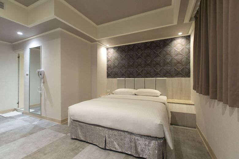 The Young Hotel