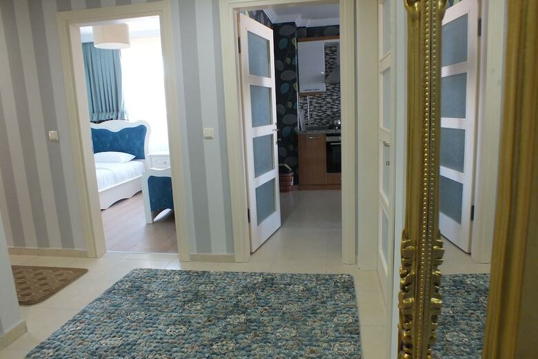 Real King Residence Hotel