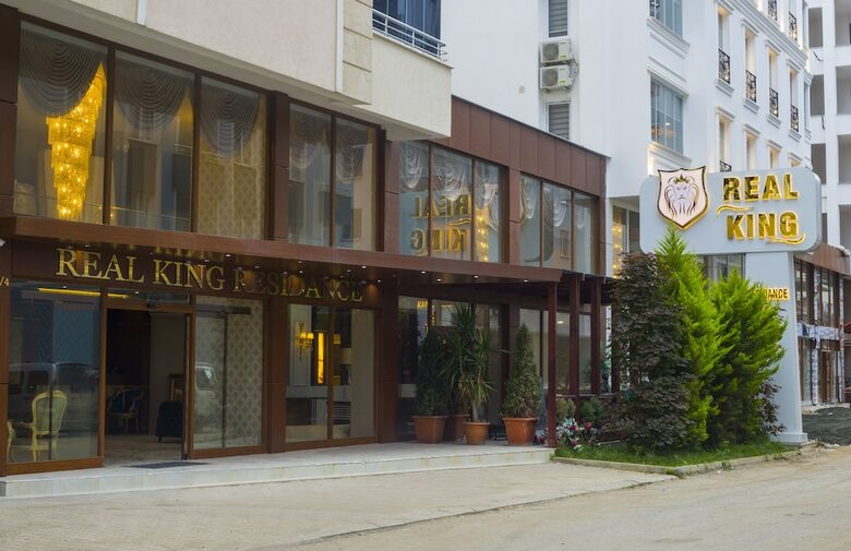 Real King Residence Hotel