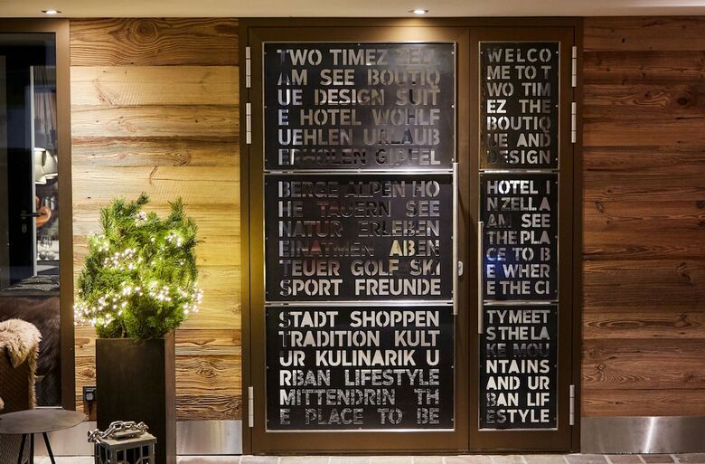 Two Timez Boutique Hotel