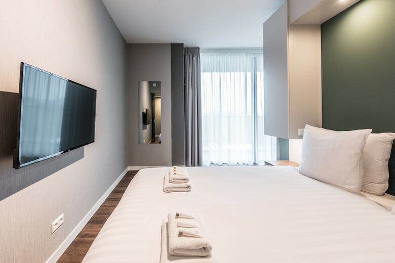 Short Stay Group Ndsm  Serviced Apartments
