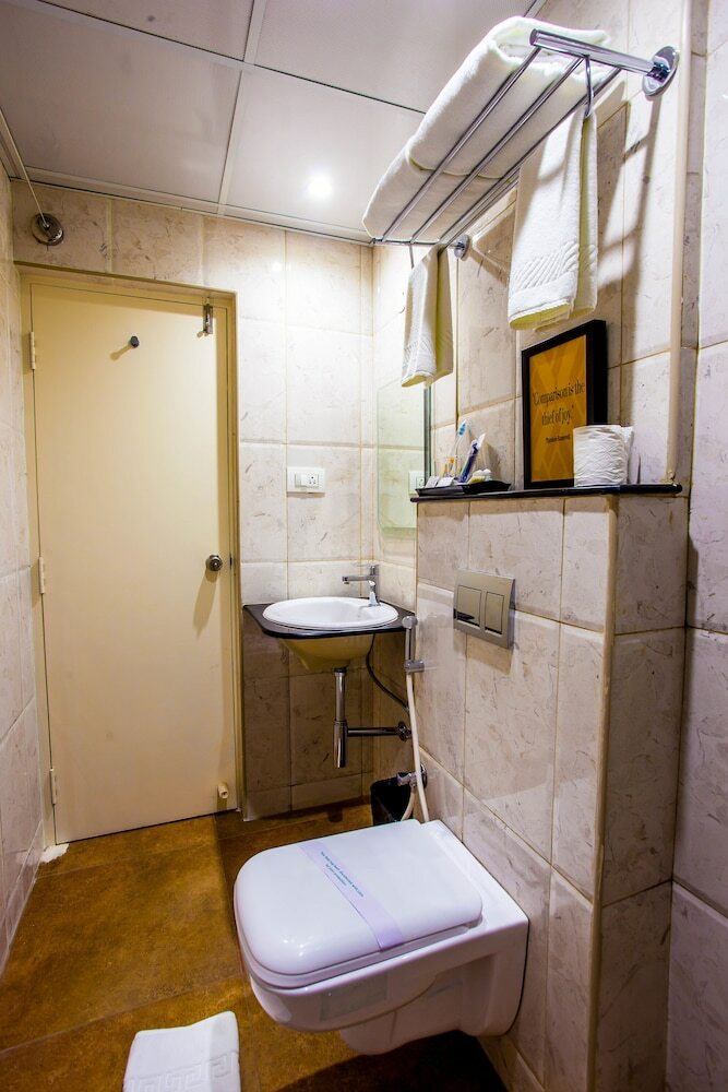 Hotel Northern Suites @ E Block