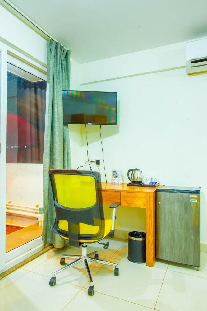 Hotel Northern Suites @ E Block