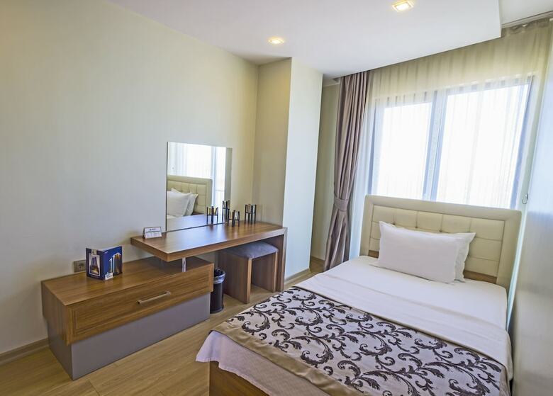 Hotel Alesha Suite