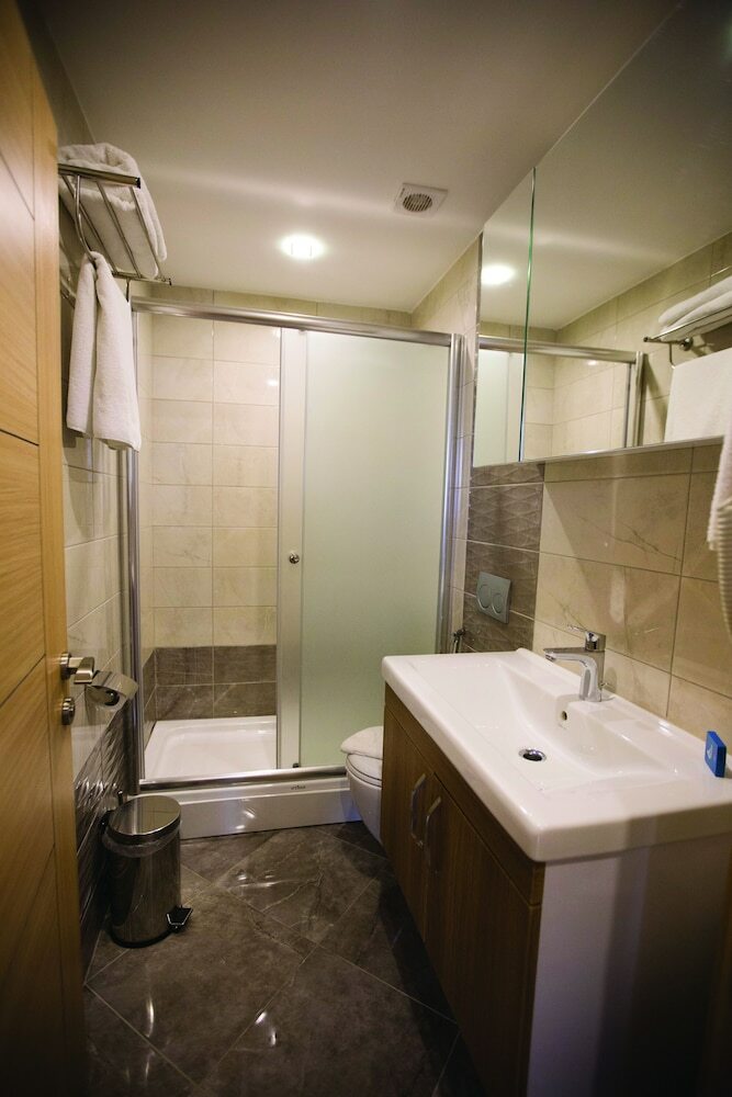 Hotel Alesha Suite