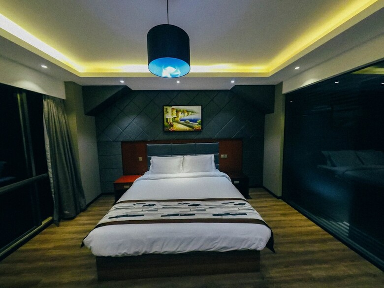 Swiss Lenana Mount Hotel
